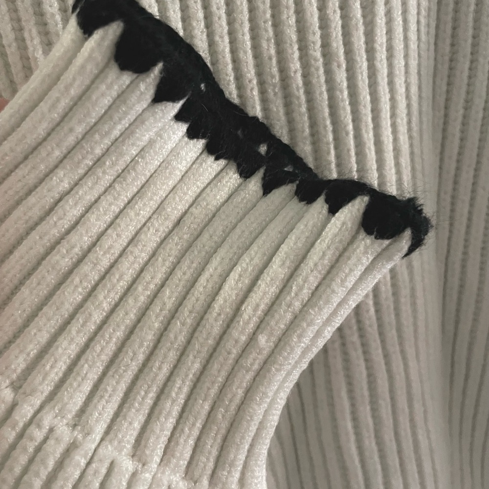 White Crew Neck Ribbed Sweater - Picture 4 of 5